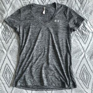 Small gray under armor workout top quickdry